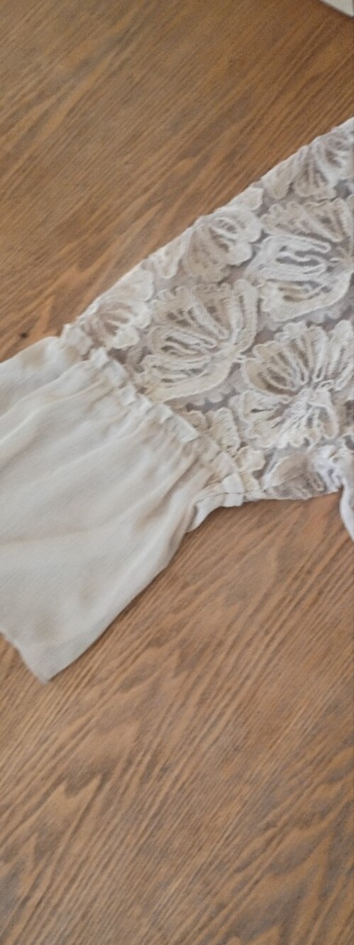 Cato Cream Lace Yoke Pleated Peasant Blouse - Picture 9 of 9